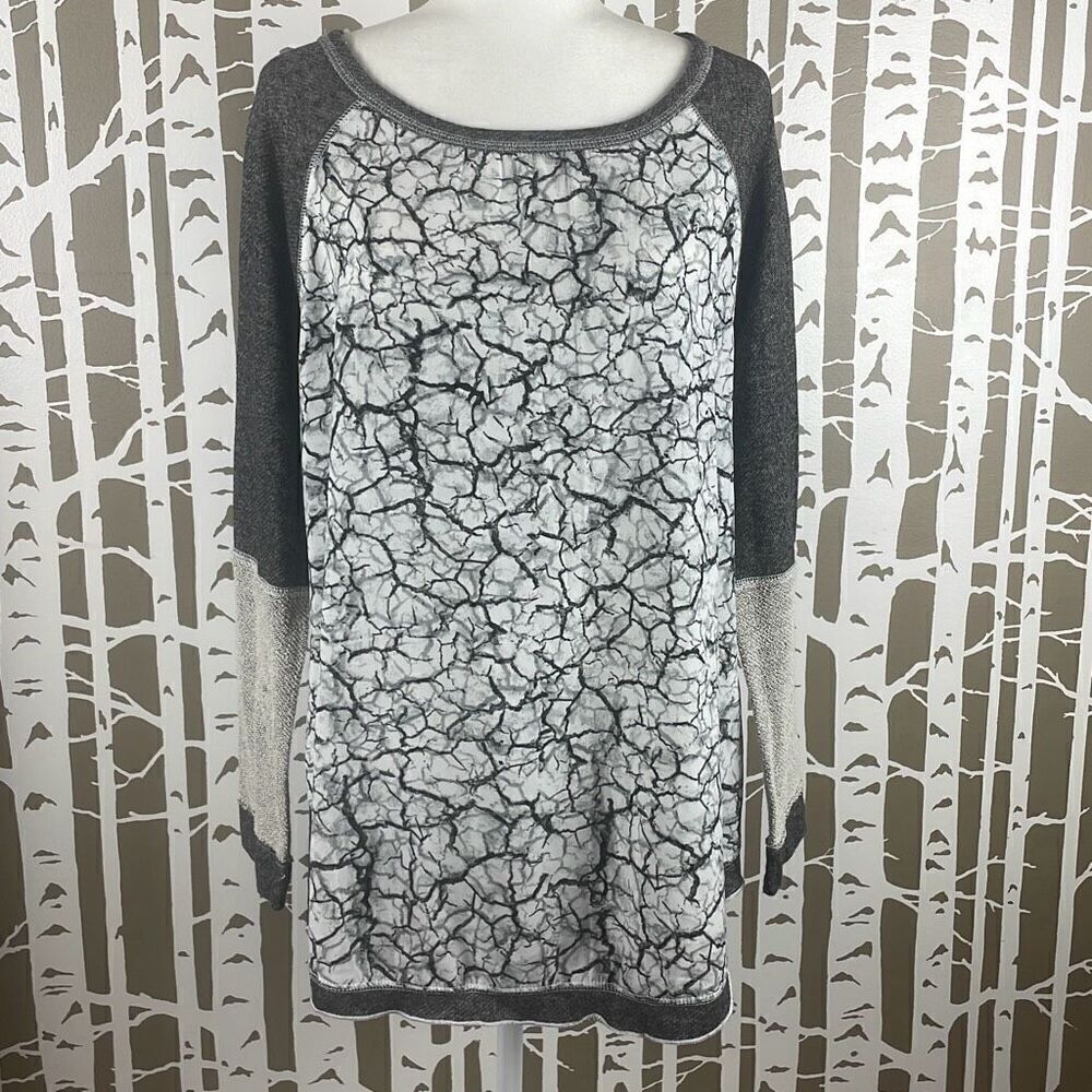 Cha Cha Vente Mixed Media Split Hem Top 1X